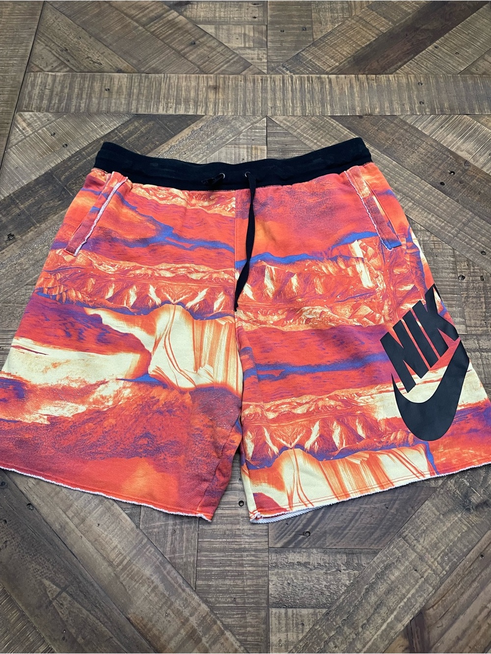 Nike Sportswear Organic Distortion Alumni Sweat Shorts Men's XL CW4805-100